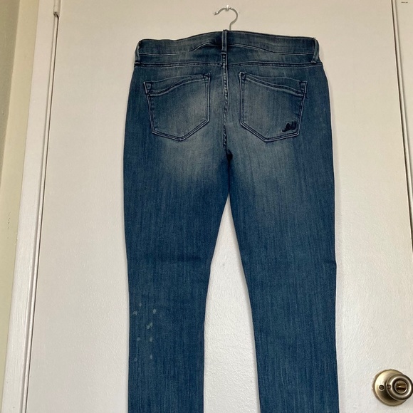 Express (NWOT) Mid Rise Legging Jeans  /Size 8 - Picture 3 of 9